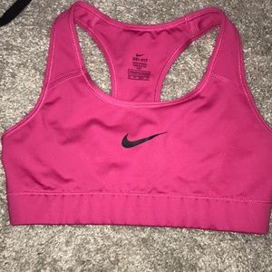 pink nike sports bra